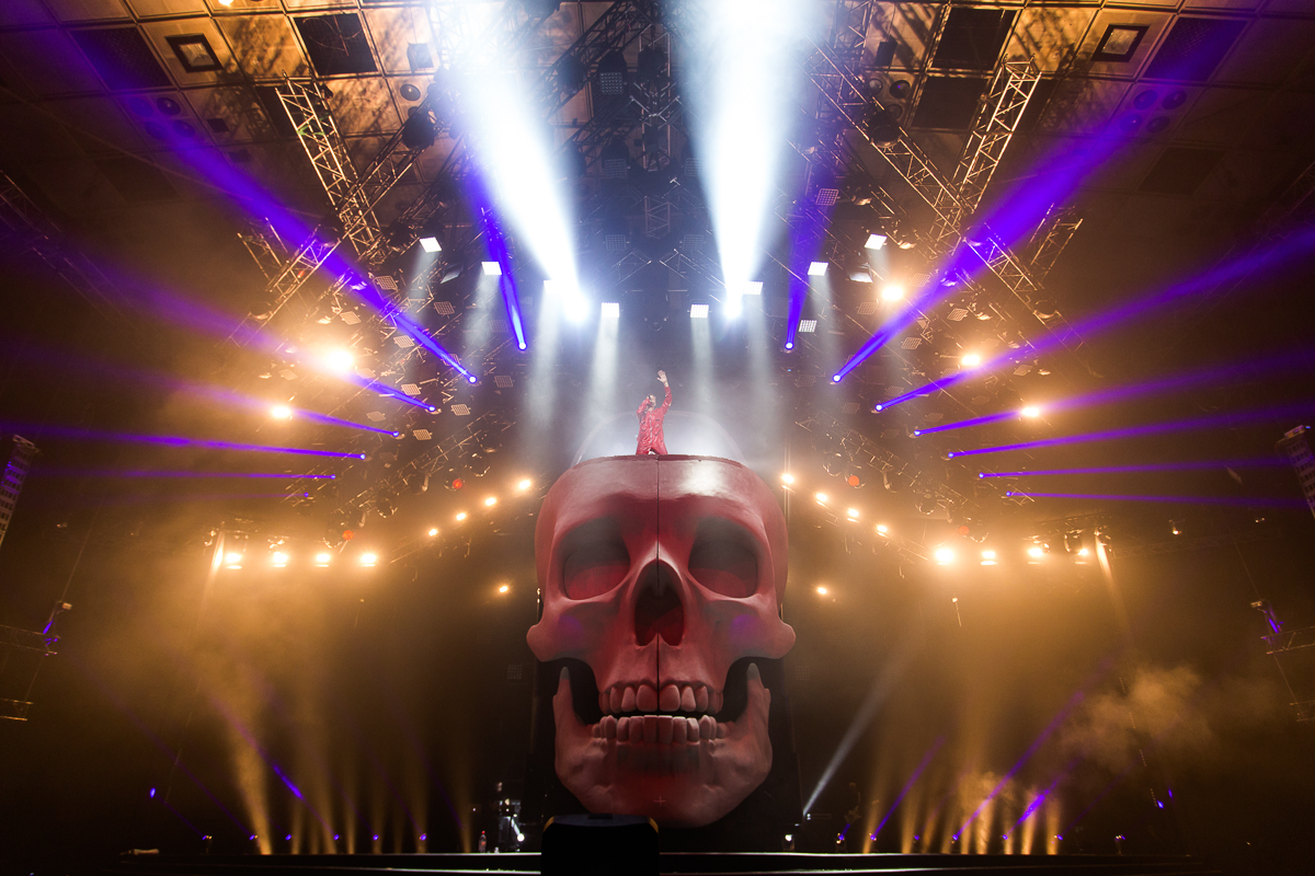 Макс Барских потратил 40 тысяч долларов на череп для концерта